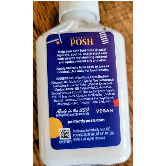 New Perfectly Posh @Ease Body Lotion - Picture 3 of 4